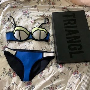 Triangle yellow & blue color block bikini
